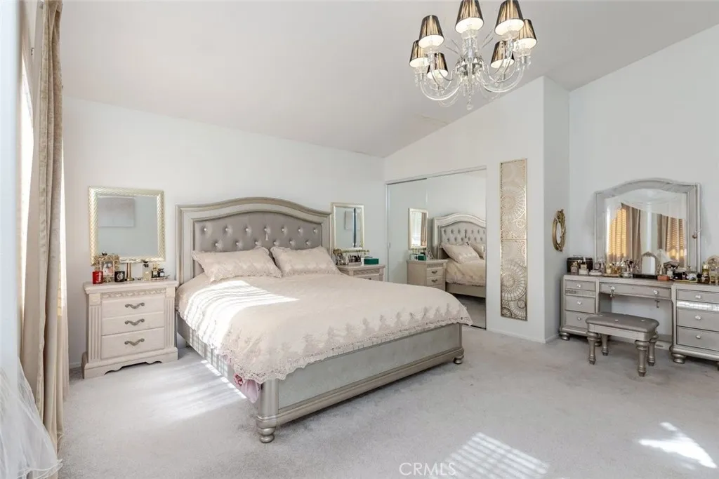 14354 Rushmore Court, Canyon Country, California 91387 home-pic-19